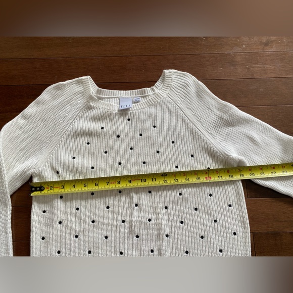 ELLE Knit White Sweater Size Medium PolkaDot - Picture 5 of 13